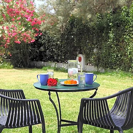 Summer House Louisa Λυγιά