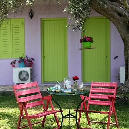 Summer House Louisa * Ligia